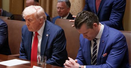 Modlitwy w Pentagonie. Hegseth wzywa do "przytłaczającej przemocy"