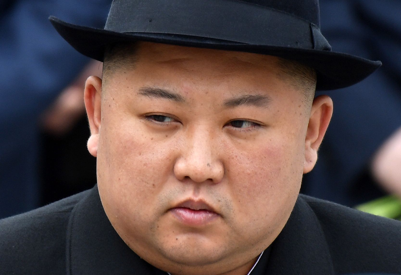 Korea Północna. Pjongjang je owoce morza, a mieszkańcy wsi umierają z głodu