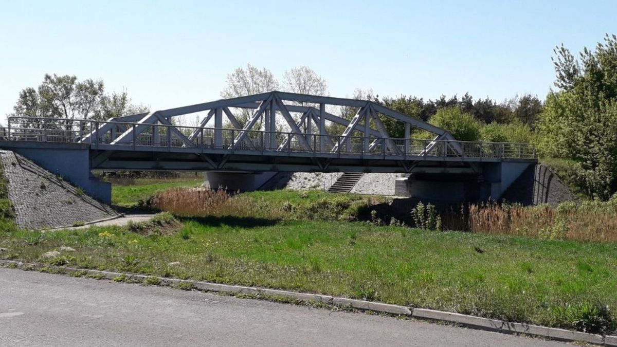 Zabytkowy most w Maurzycach na drodze do UNESCO