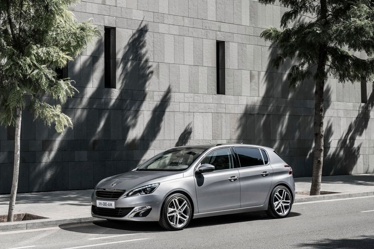 New Peugeot 308 (2076)