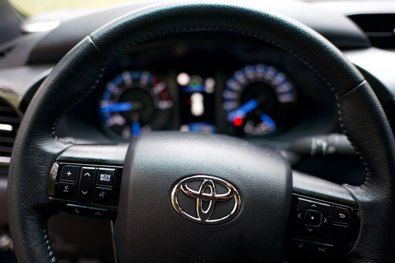 Toyota Hilux Invincible