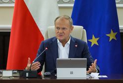 Tusk o deportacjach po skandalu na Narodowym. "63 osoby"