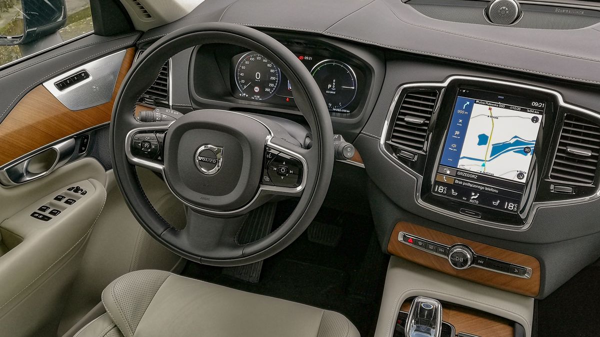 Volvo XC90: Volvo Sensus, audio Bowers & Wilkins i systemy bezpieczeństwa 1