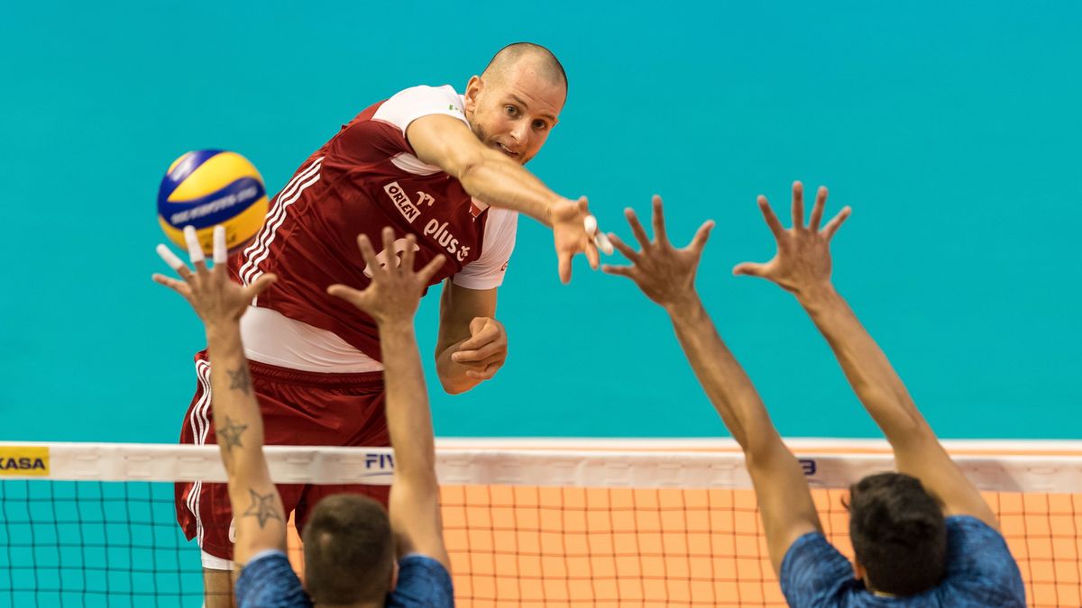 PAP / Maciej Kulczyński / Na zdjęciu: Polak Bartosz Kurek (G) oraz Maximiliano Cavanna (L) i Sebastian Sole (P) z Argentyny podczas meczu grupy H mistrzostw świata