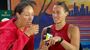 Sceny po finale w Miami. Zabrała Sabalence drinka