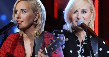 Emocjonalne występy Edyty Bartosiewicz na festiwalu w Opolu 2016. Stylizacje? Stonowane