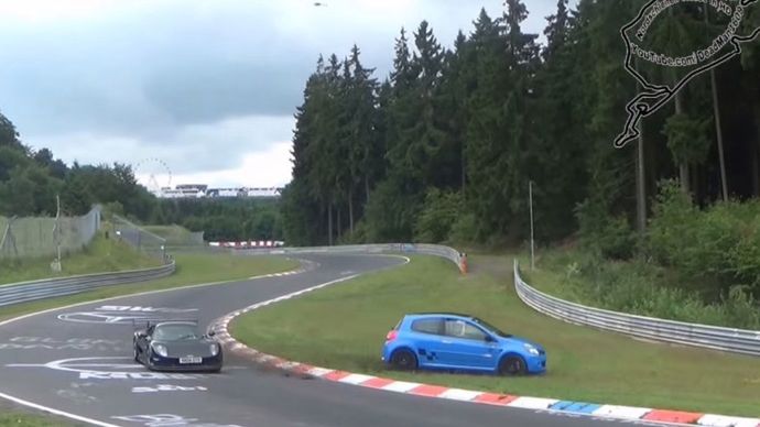 9 minut wypadków na Nürburgring Nordschleife 1