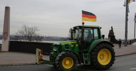 Rolnicy z Niemcy chcą nierówności. Nie chcą płacić tyle obcokrajowcom