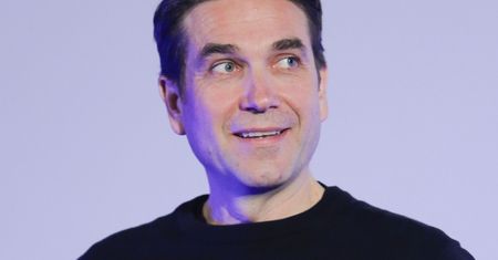 Marcin Dorociński tworzy związek ze starszą ukochaną. Kim jest jego żona?