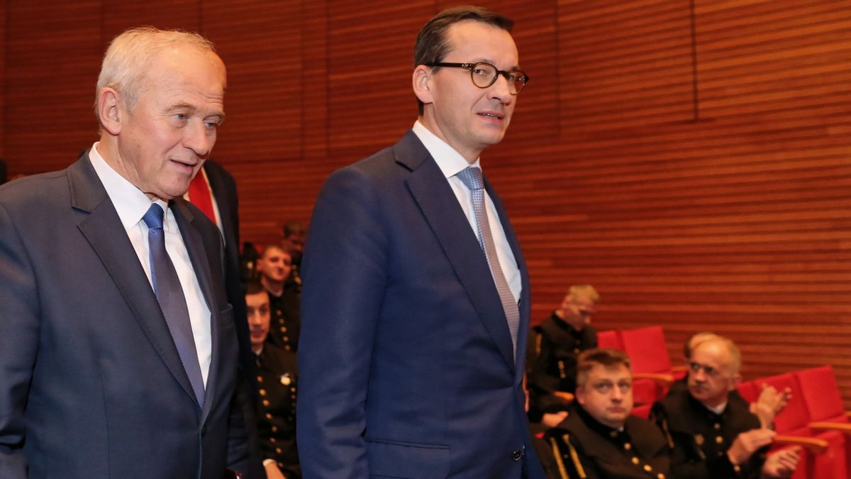 - Dziękuję wszystkim górnikom i pracownikom, którzy pomagają na powierzchni, za wasz trud, wysiłek budowania silnej, nowoczesnej, innowacyjnej Polski - powiedział premier Mateusz Morawiecki.