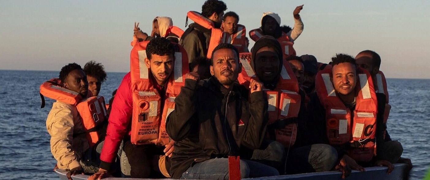 Migranci na Morzu Śródziemnym (Fot. PAP/EFE/Unai Beroiz)