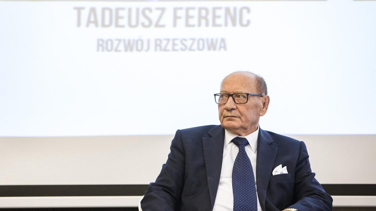 Prezydent Rzeszowa Tadeusz Ferenc podczas kampanii wyborczej.