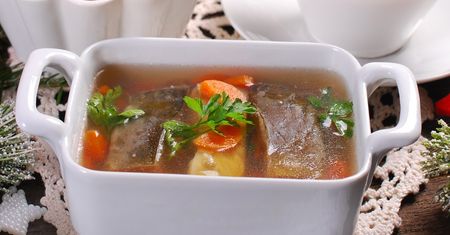 Siostra Anastazja ma sprawdzony przepis na karpia w galarecie. Smakuje jak u mojej babci