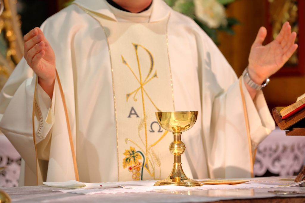 Urzędnik Watykanu: "Żonaci księża to możliwa opcja"