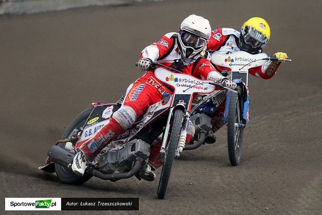 Krzysztof Buczkowski (kask biały) i Greg Hancock (kask żółty) zamienili Bydgoszcz na Tarnów