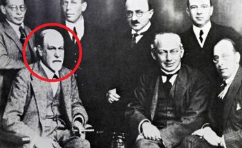 Przeszedł ponad 30 operacji. Z powodu bólu Freud podjął drastyczną decyzję