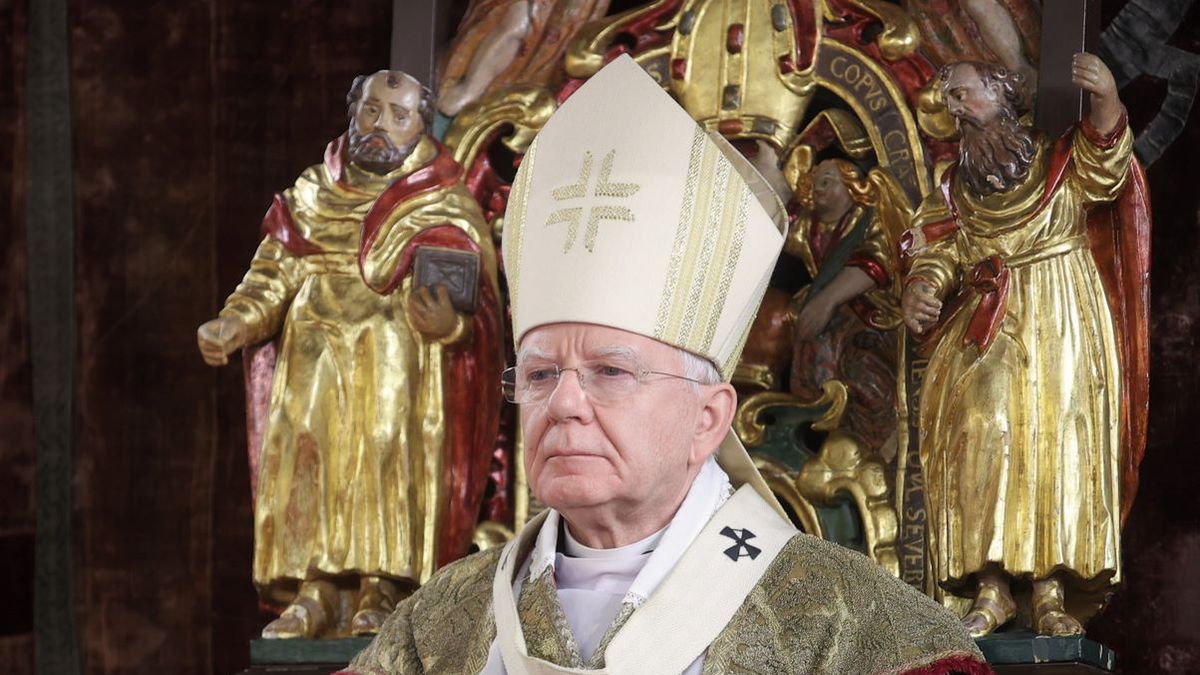 Arcybiskup Jędraszewski wygłosił homilię w rocznicę katastrofy smoleńskiej 