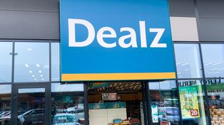 Dealz odpalił promocje. Kawa Tchibo za 16 zł