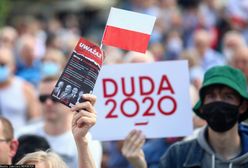 Ponad 700 tysięcy złotych dla Poczty Polskiej. Roznosiła ulotki atakujące PO