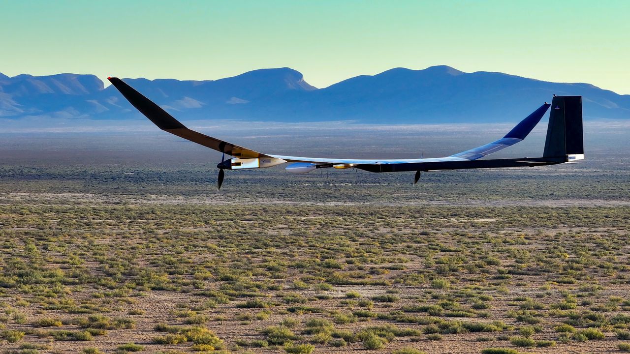Solar-powered airplane