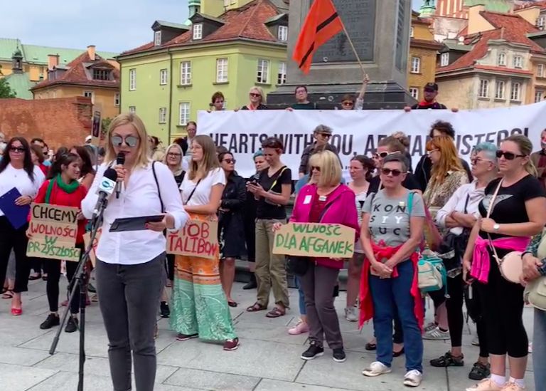 Warszawa. "Usłyszmy krzyk afgańskich sióstr". Demonstracja solidarności