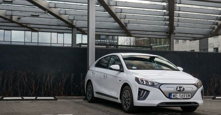 Test: Hyundai Ioniq Electric po liftingu i dwa powody, dlaczego wolałbym starszą wersję