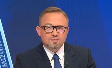 "Niedzielny front" nowością w Newsmax Polska
