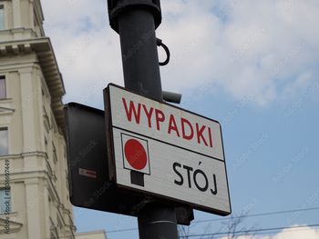 Czarny punkt na mapie Krakowa. Notoryczne kolizje i wypadki na skrzyżowaniu. Winna jest sygnalizacja świetlna?