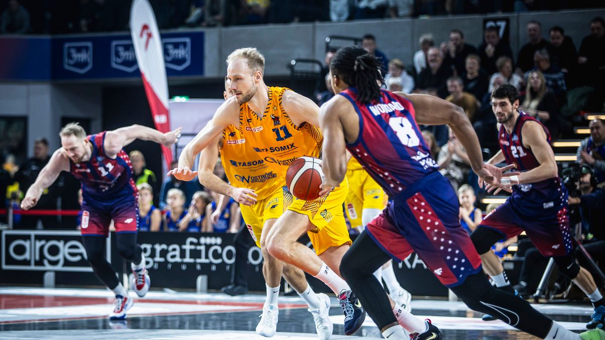 Materiały prasowe / Rafał Jakubowicz / Tim Lambrecht