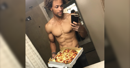 Na diecie jadł pizzę i fast foody. Schudł 80 kg (WIDEO)