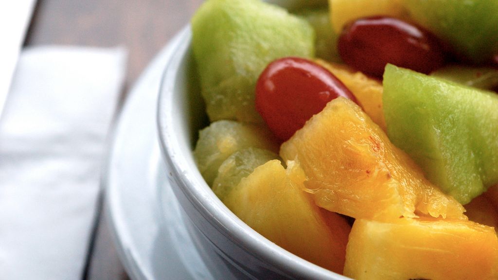 Mieszanka owocowa w puszce w ciężkim syropie (owoce i płyn)