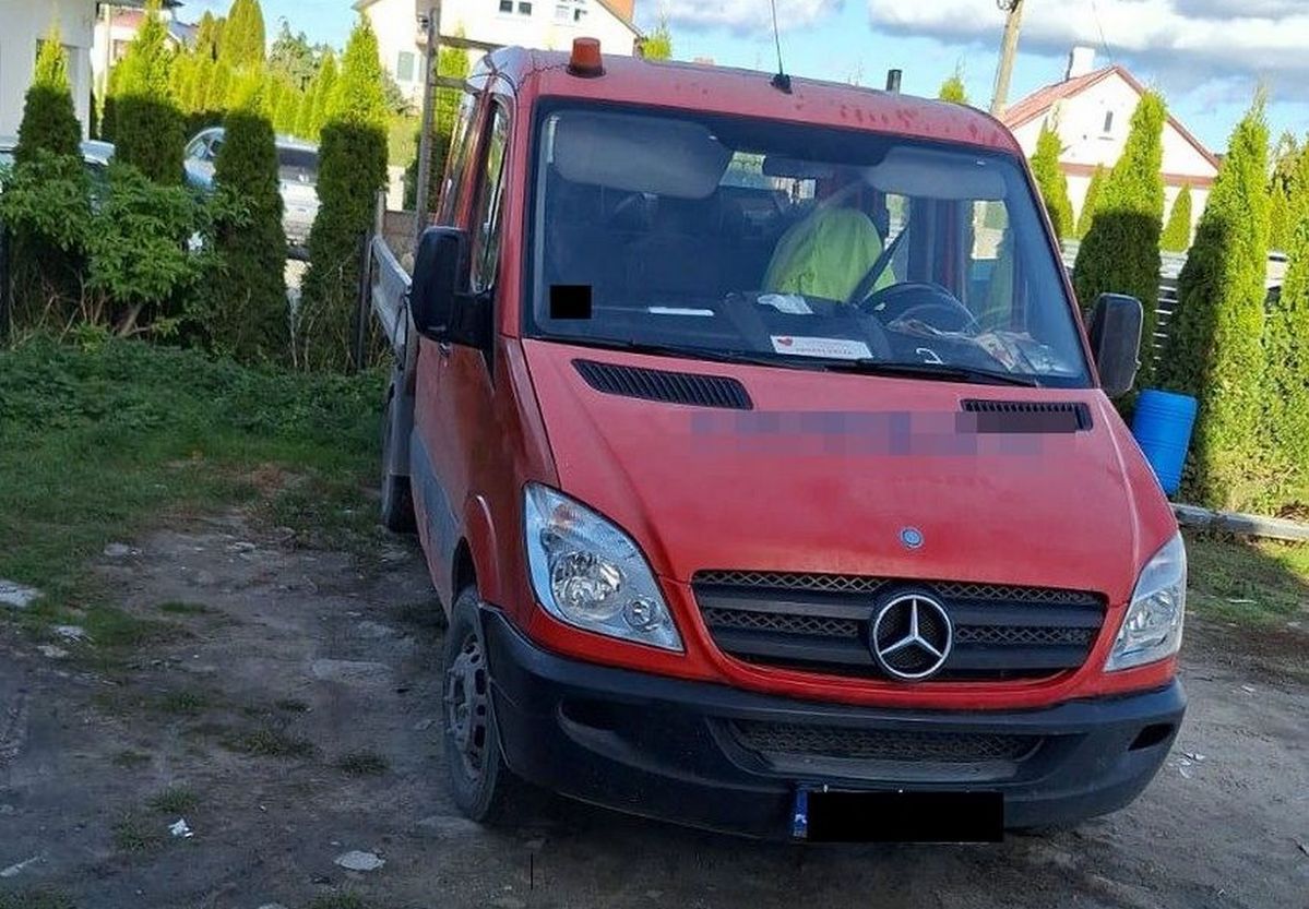 Międzyrzec Podlaski: 52-latek kierował mercedesem mimo zakazu i w stanie nietrzeźwości