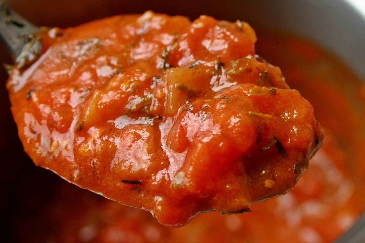 Dodaj do pomidorówki łyżkę musztardy
