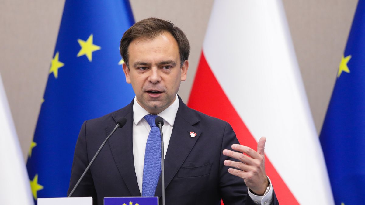 Andrzej Doma�ski
Tomasz Gzell
inwestycje, konferencja, Ministerstwo Finans�w, podatki, polityk, polityka, konferencja konferencji, prasowa prasowej, Ludzie, portret