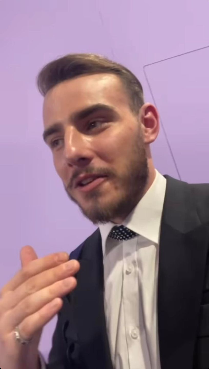 Krystian Ochman dziękuje za wsparcie