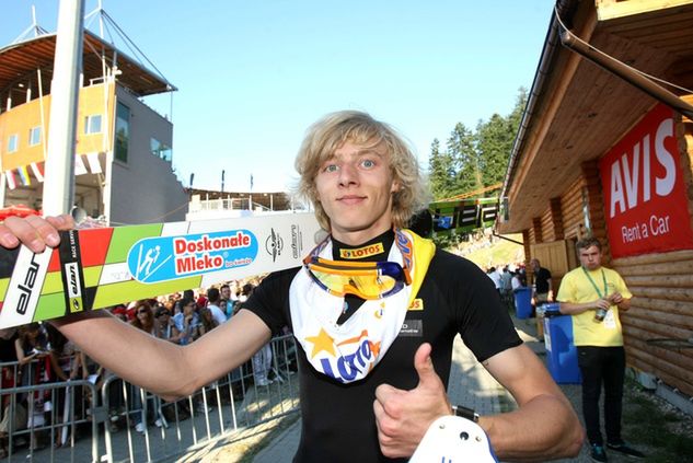 Dawid Kubacki podczas zawodów letniej Grand Prix w Wiśle w 2010 roku / fot. TOMASZ MARKOWSKI/Newspix