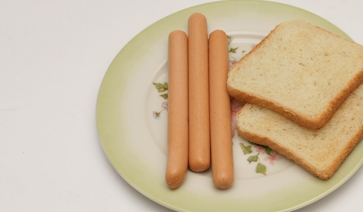 Takich parówek nie jedz. Lepiej wyjdziesz na tym, że wyrzucisz je do kosza