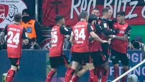 Bayer 04 zbliżył się do lidera. Grabara z małym niedosytem