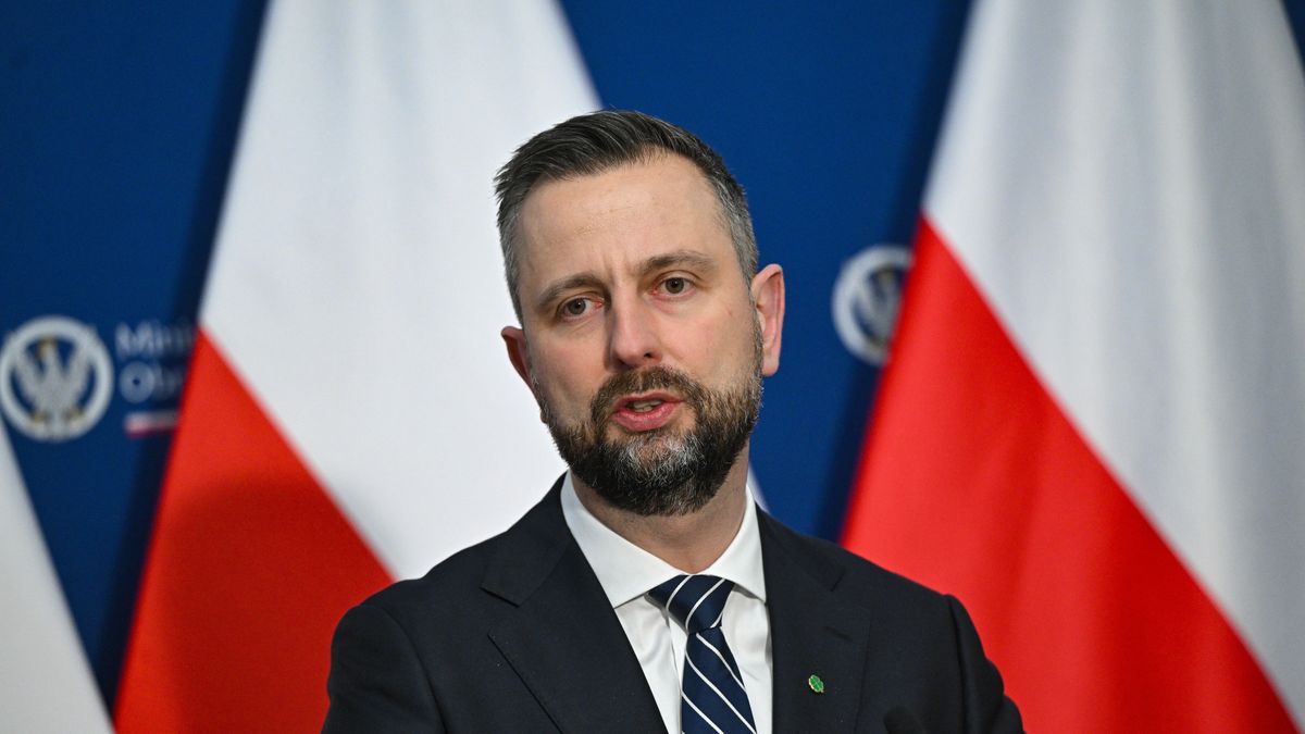 W�adys�aw Kosiniak-Kamysz
Warszawa, 15.01.2026. Wicepremier, minister obrony narodowej W�adys�aw Kosiniak-Kamysz podczas wsp�lnej konferencji prasowej z ministrem-koordynatorem s�u�b specjalnych Tomaszem Siemoniakiem, 15 bm. w siedzibie MON w Warszawie. Ministrowie podsumowali spotkanie z prezydentem RP Karolem Nawrockim. (mr) PAP/Radek Pietruszka
Radek Pietruszka
konferencja, konferencja prasowa, konferenja konferencji, ministerstwo, obrona narodowa, po spotkaniu z prezydentem, podsumowanie spotkania, politycy, polityk polityka, polityka, prasowa prasowej