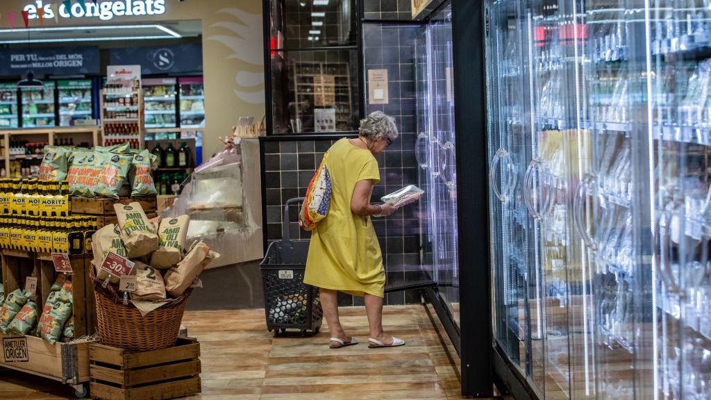 Właściciele sklepów w Hiszpanii będą musieli wyposażyć je  w automatycznie zamykające się drzwi