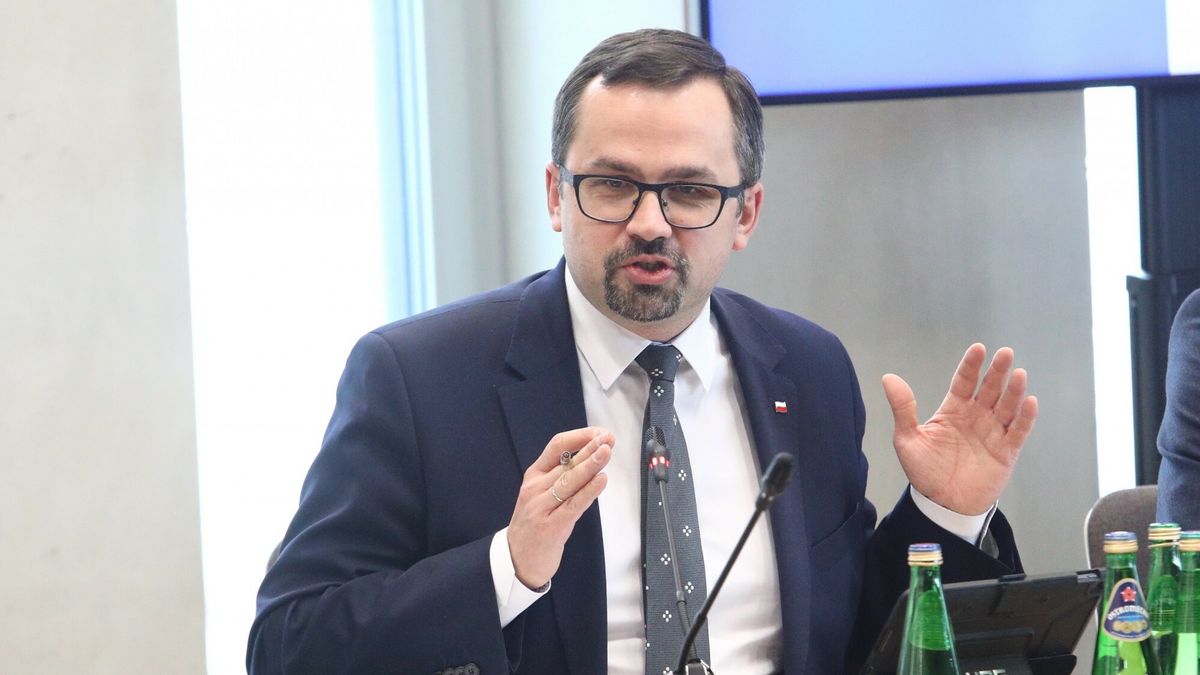 Dzie? w Sejmie05.03.2020, Warszawa, Dzien w Sejmie, posiedzenie Podkomisji stalej ds.transportu lotniczego z udzialem samorzadowcow i przedstawicieli organizacji spolecznyc przeciwko budowie Kolei Duzych Predkosci w wariantach zaproponowanych przez CPK. fot. Tomasz Jastrzebowski/REPORTERN/z: Marcin HoralaTomasz Jastrzebowski/REPORTER