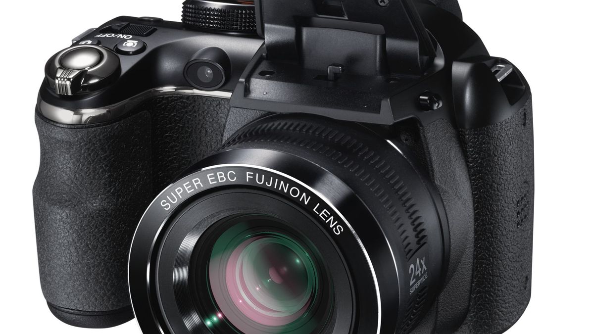 Nowe Fujifilm FinePix z serii S - proste w obsłudze superzoomy do 30x 1