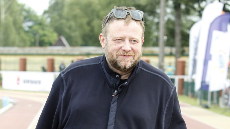 Olaf Lubaszenko SCHUDŁ 80 kilogramów. Aktor pojawił się na premierze filmu "Bliscy". Tak teraz wygląda (FOTO)