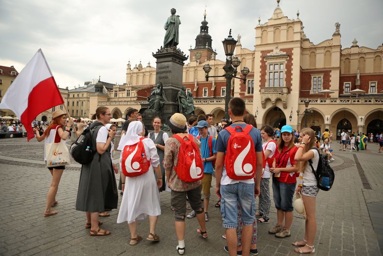 Światowe Dni Młodzieży. Krakowskie sklepy zrobiły zapasy, ale tłumów brak