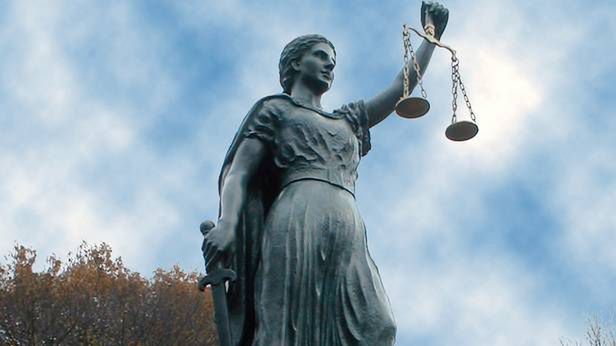 Klęska Microsoftu? Niemiecki sąd zakazał sprzedaży Windowsa 7 i Xboksa 360 1