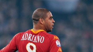 Kibice poznają historię upadku Adriano. Piłkarz w filmie opowie wszystko