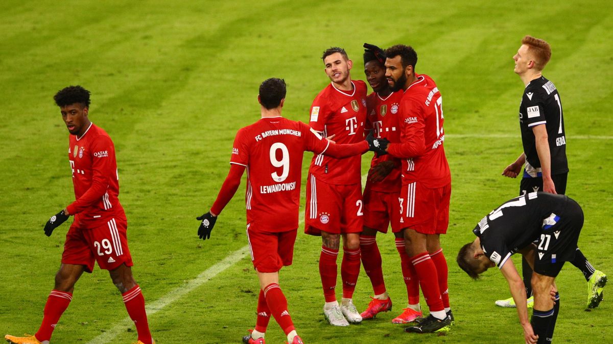 Na zdjęciu od lewej: piłkarze Bayernu Monachium