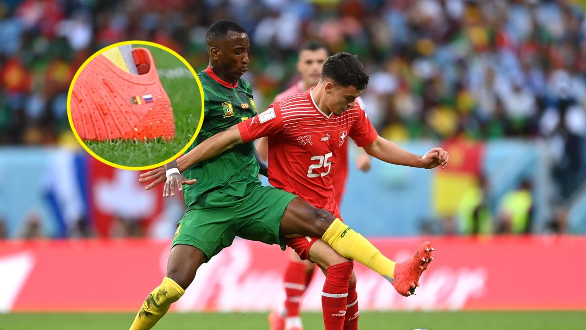 Getty Images / David Ramos - FIFA / małe zdjęcie: Soccrates Image / Na zdjęciu: Gael Ondoua (po lewej)