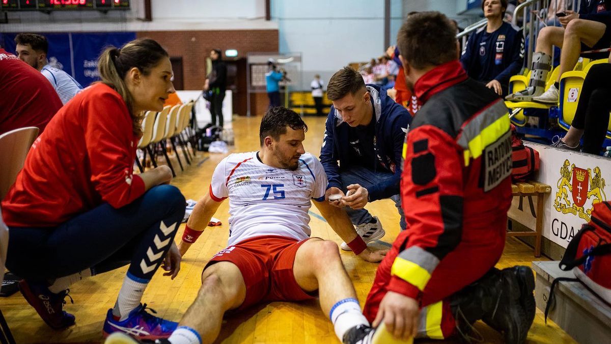 Materiały prasowe / Materiały prasowe / Torus Wybrzeże Gdańsk / Kontuzja Keliana Janikowskiego podczas meczu z Chrobrym