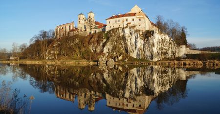 Bez alkoholu i fajerwerków. Ile kosztuje ''Antysylwester" u mnichów?